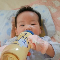 新生兒奶瓶,奶嘴如何挑選 奇哥 親乳實感防脹奶嘴