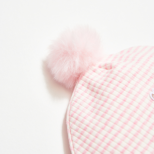 粉色迷蹤帽子